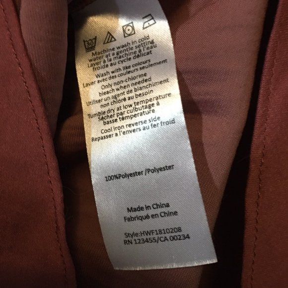 H Halston Primrose Red Pleated Pintuck Tunic Blouse - Picture 7 of 11